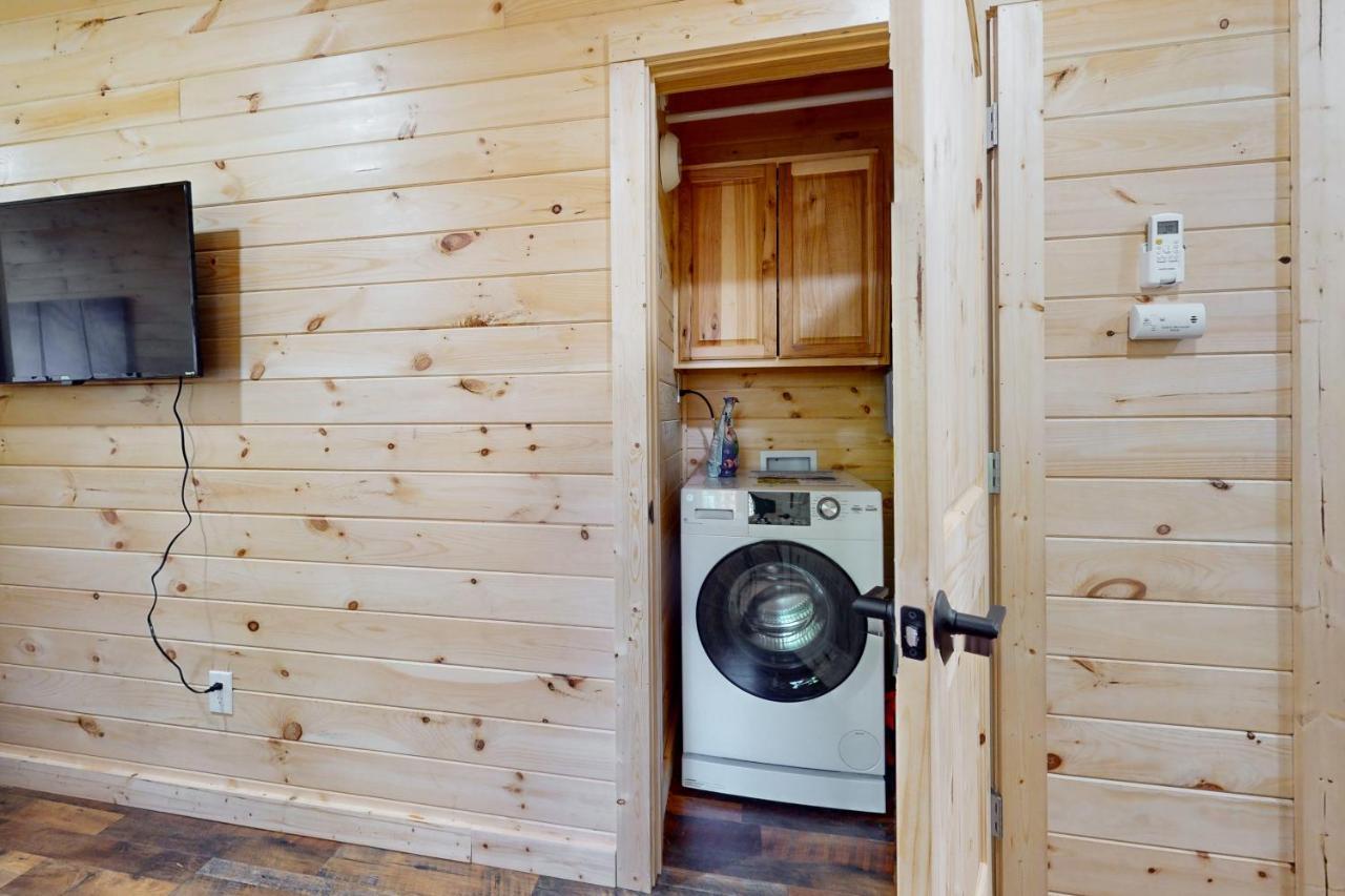 Whiskey Barrel Retreat Villa Sevierville Exterior foto