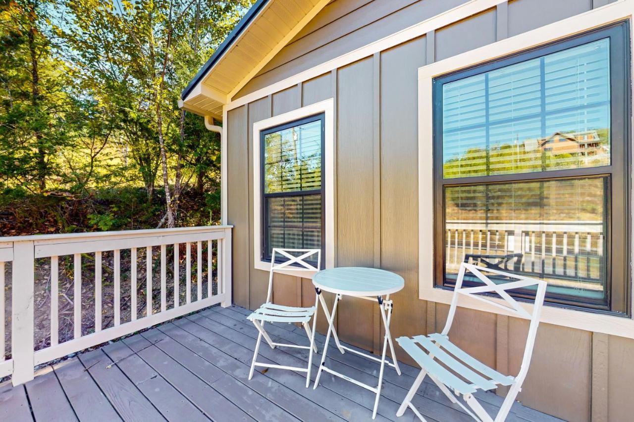 Whiskey Barrel Retreat Villa Sevierville Exterior foto